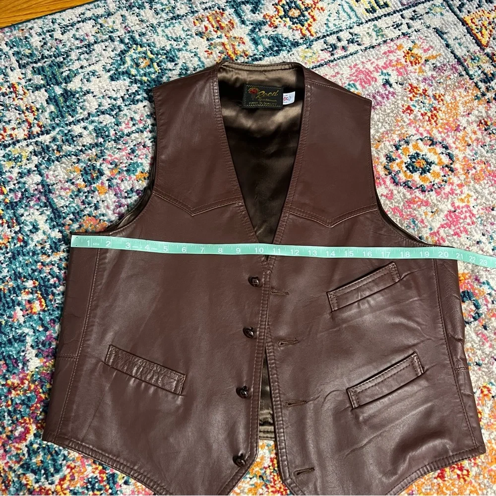 Reed Sportswear stylish versatile